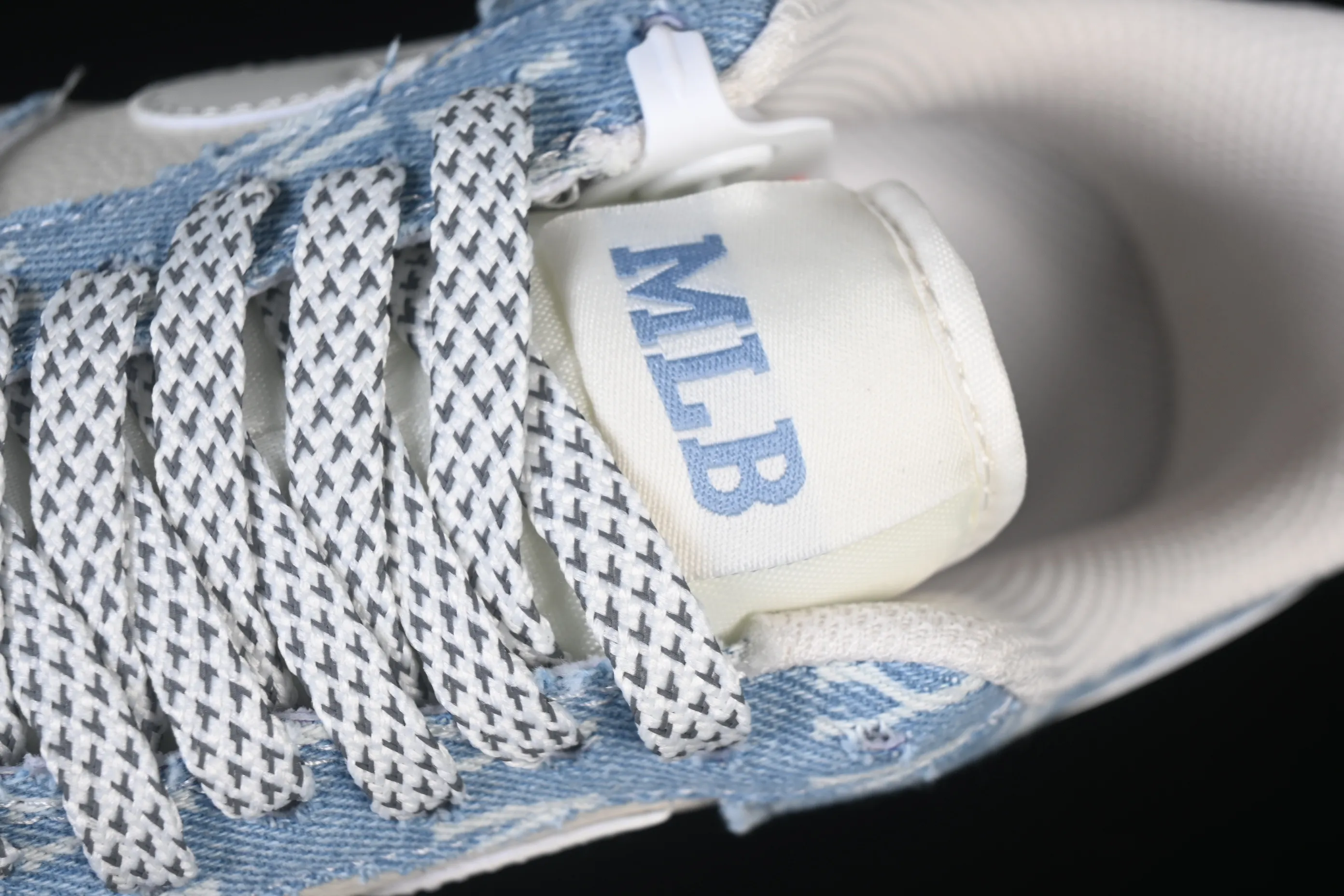 All categories Nk Air Force 1 Air Force series Nk Air Force 1 Low Air Force low-top Nike Air Force 1'07 Low light blue denim Air Force 1 low-top casual sneakers XY2025-002